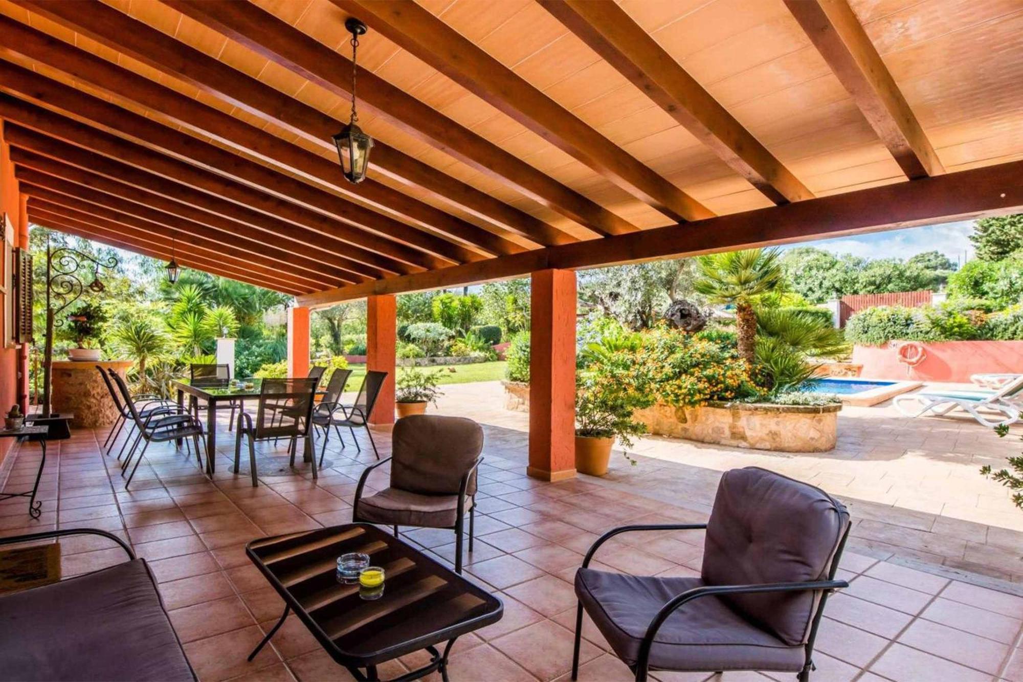 Legendario Villa *